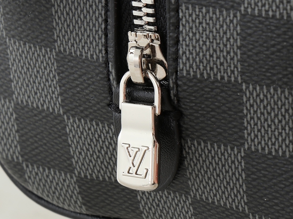 ルイヴィトンバッグ角部分ディテール